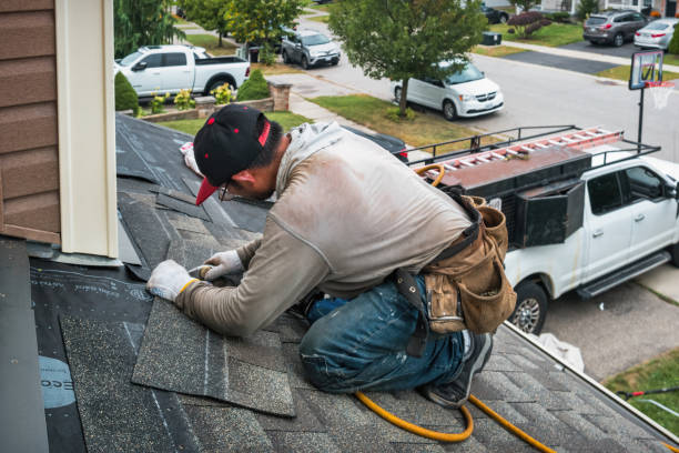 Professional Flat Roof Repair technician working in Vardaman, MS